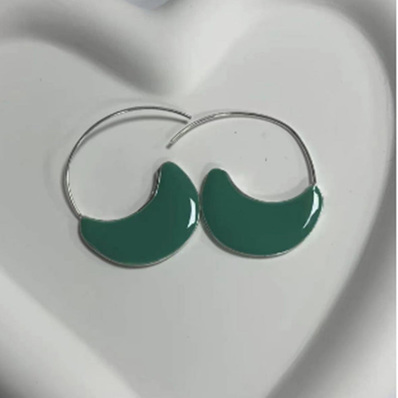 Classic Earring with Timeless Appeal