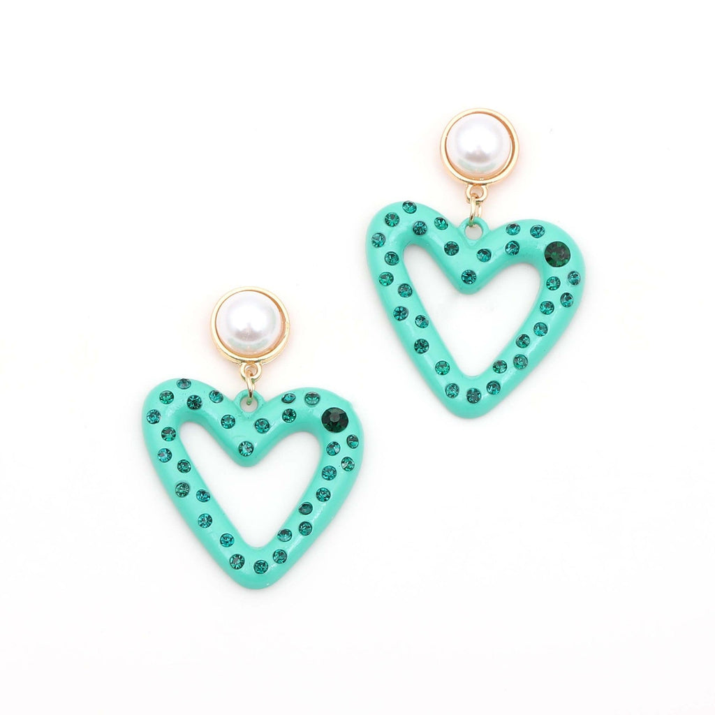 Classic Pearl Earring with Timeless Appeal