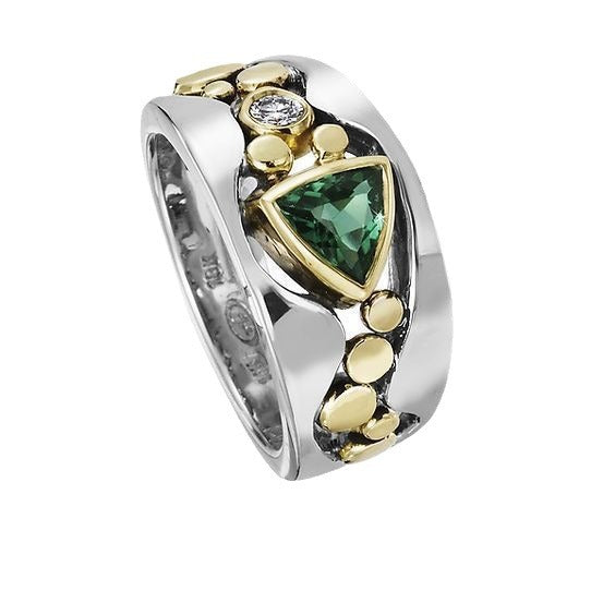 Classic Ring with Timeless Appeal