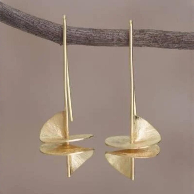Charming Earring for Any Occasion