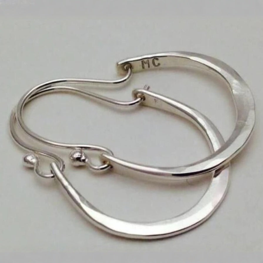 Charming Silver Earring for Any Occasion