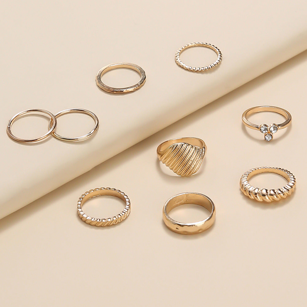 Beautiful Gold Set with Unique Style