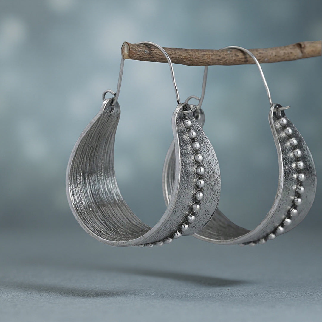 Charming Earring for Any Occasion