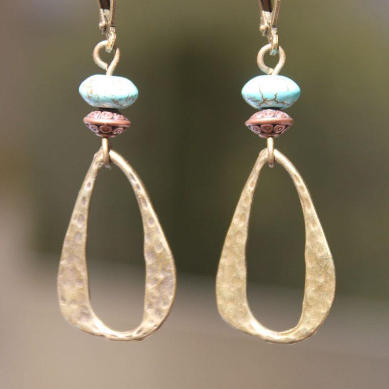 Stunning Earring for Daily Wear