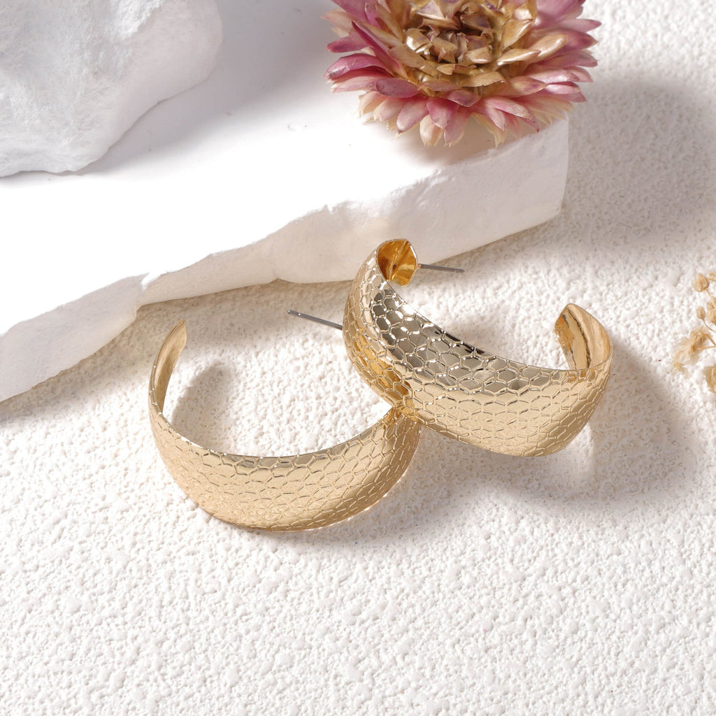 Classic Earring with Timeless Appeal