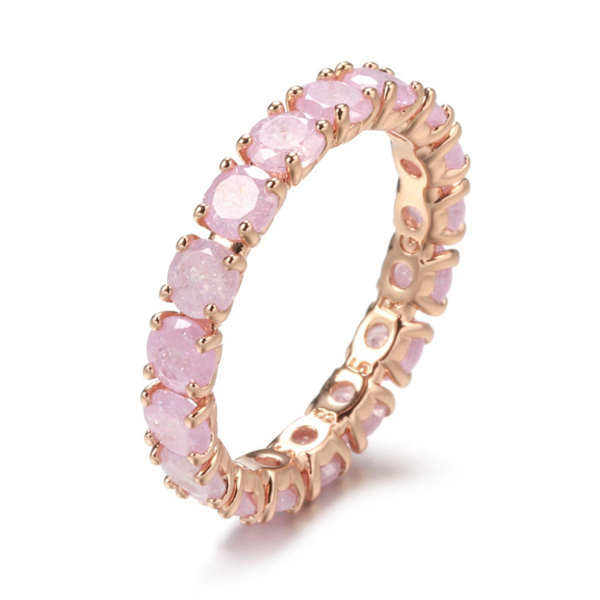 Classic Gold Ring with Timeless Appeal