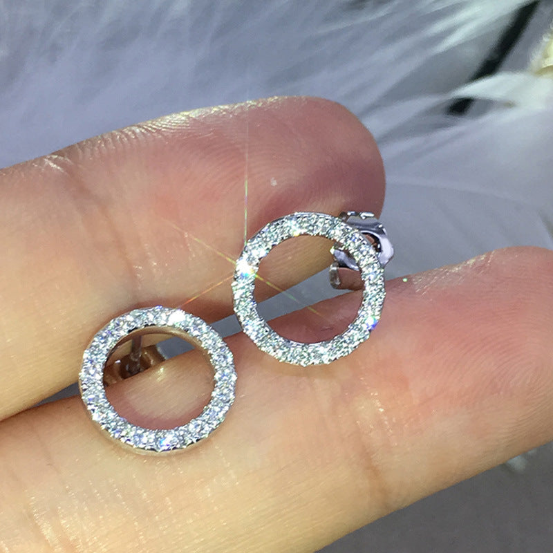 Classic Earring with Timeless Appeal