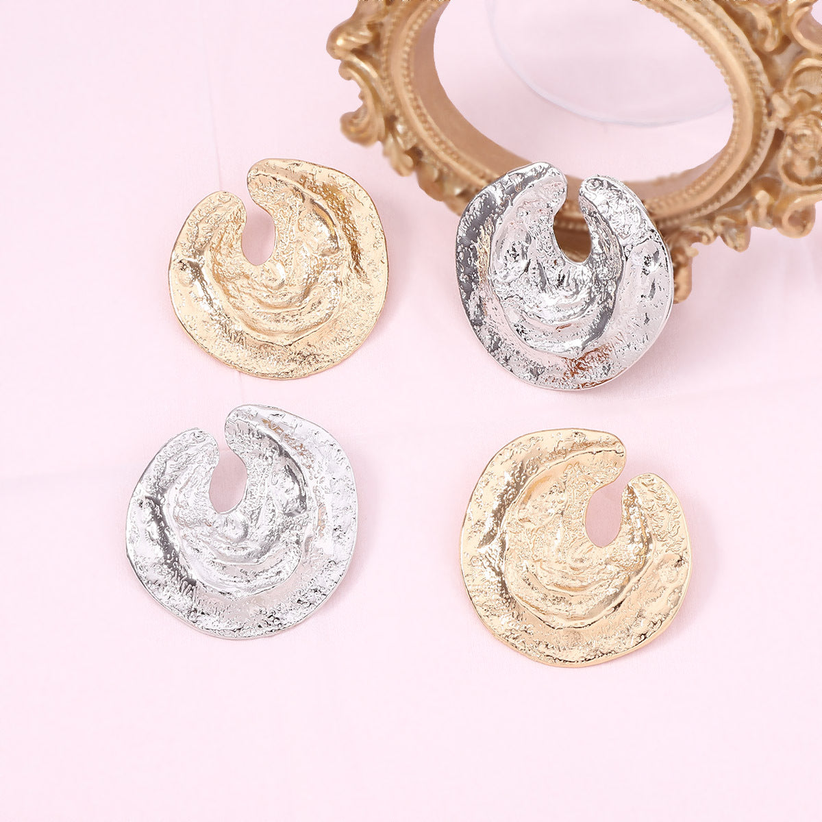 Stunning Earring for Daily Wear