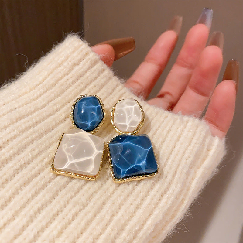 Classic Earring with Timeless Appeal