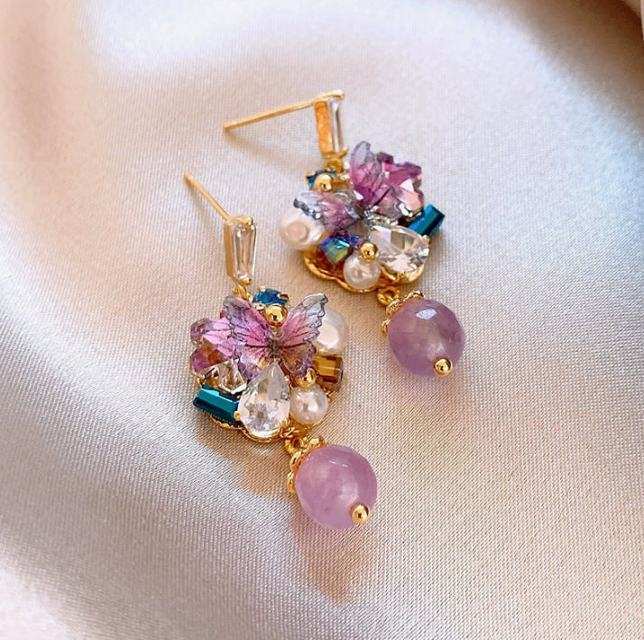 Charming Earring for Any Occasion
