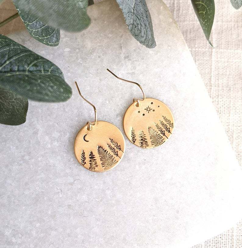 Beautiful Gold Earring with Unique Style