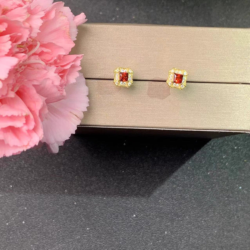Classic Earring with Timeless Appeal