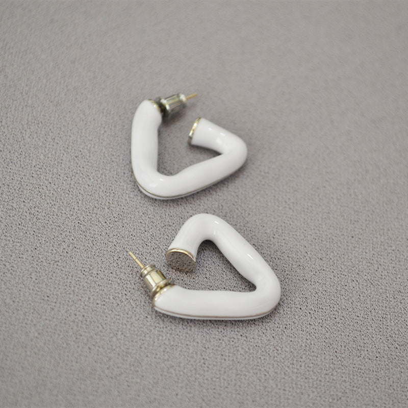 Charming Gold Earring for Any Occasion