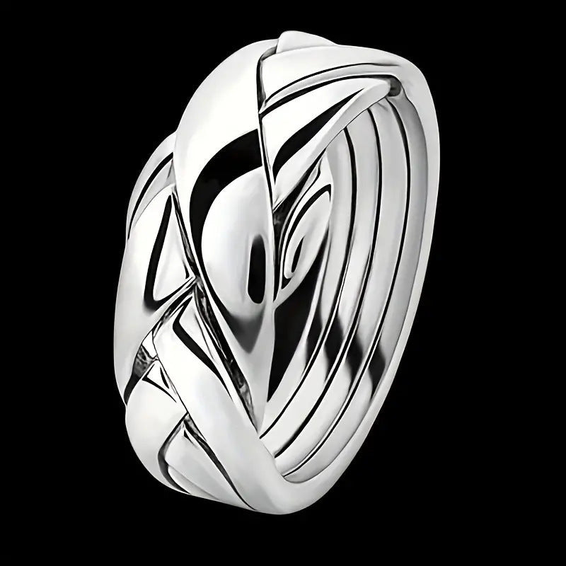 Classic Silver Ring with Timeless Appeal