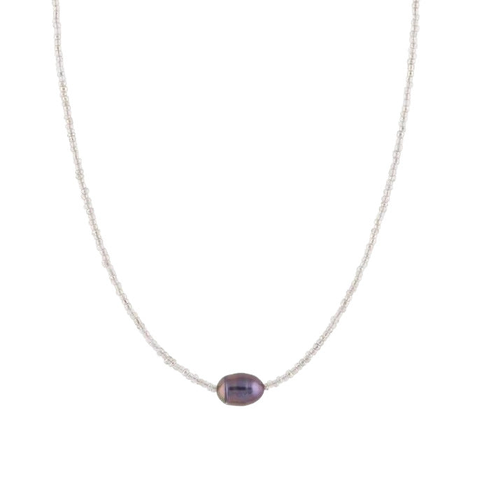 Classic Pearl Necklace with Timeless Appeal