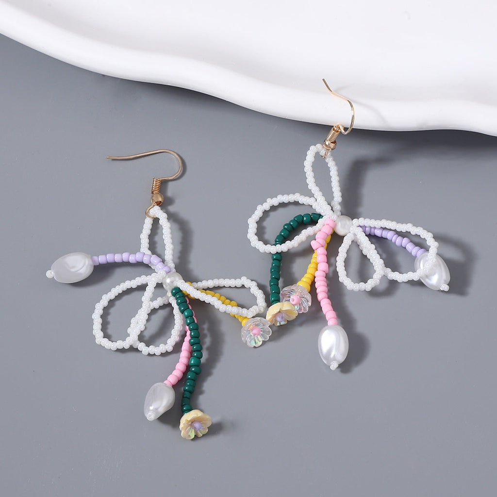 Classic Pearl Earring with Timeless Appeal