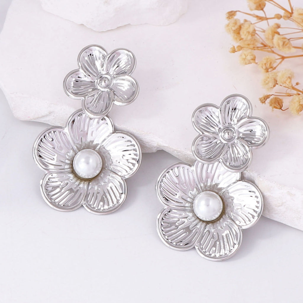 Stunning Pearl Earring for Daily Wear