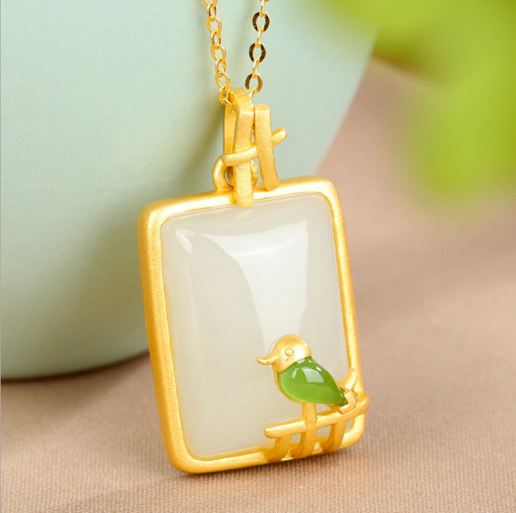 Stunning Gold Necklace for Daily Wear