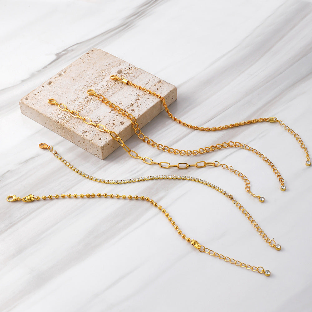 Romantic Gold Bracelet for Special Moments