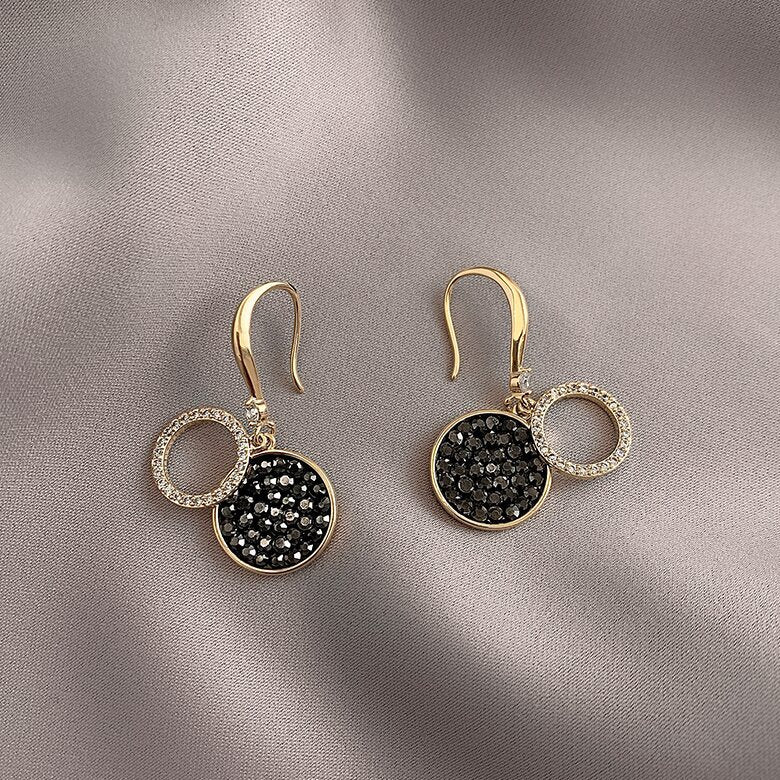Elegant Earring for Every Occasion