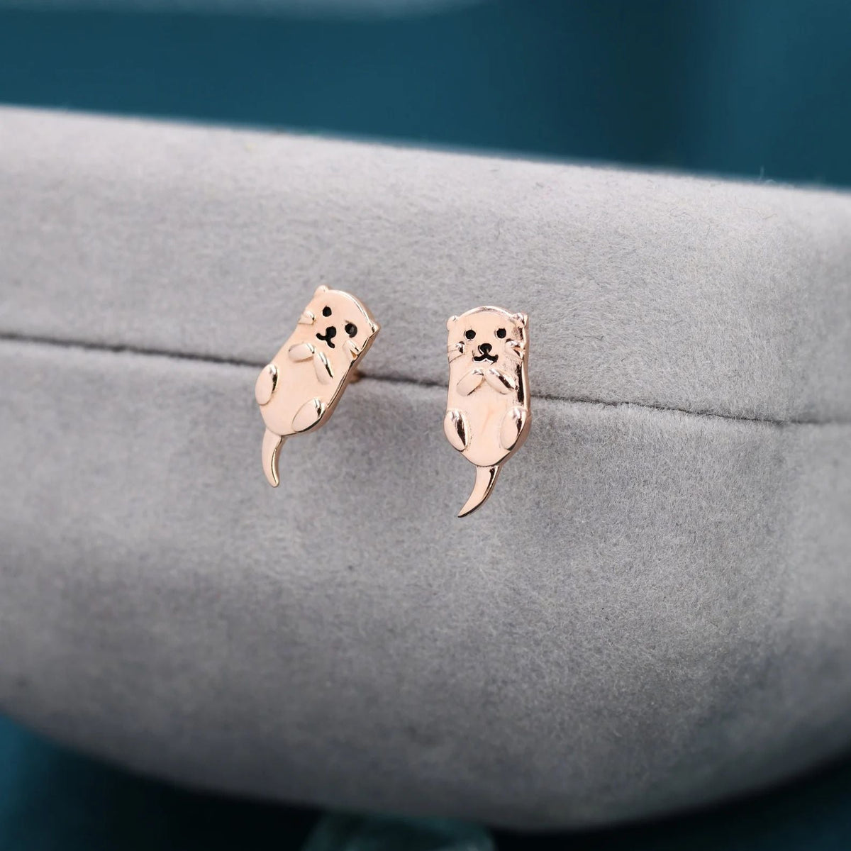 Stunning Gold Earring for Daily Wear
