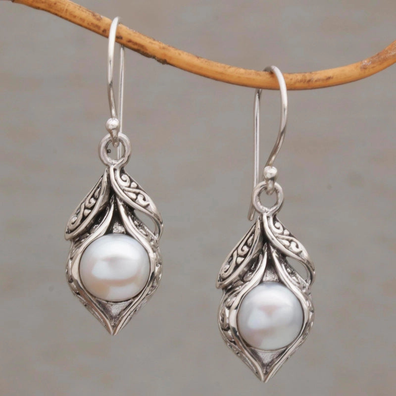 Beautiful Silver Earring with Unique Style