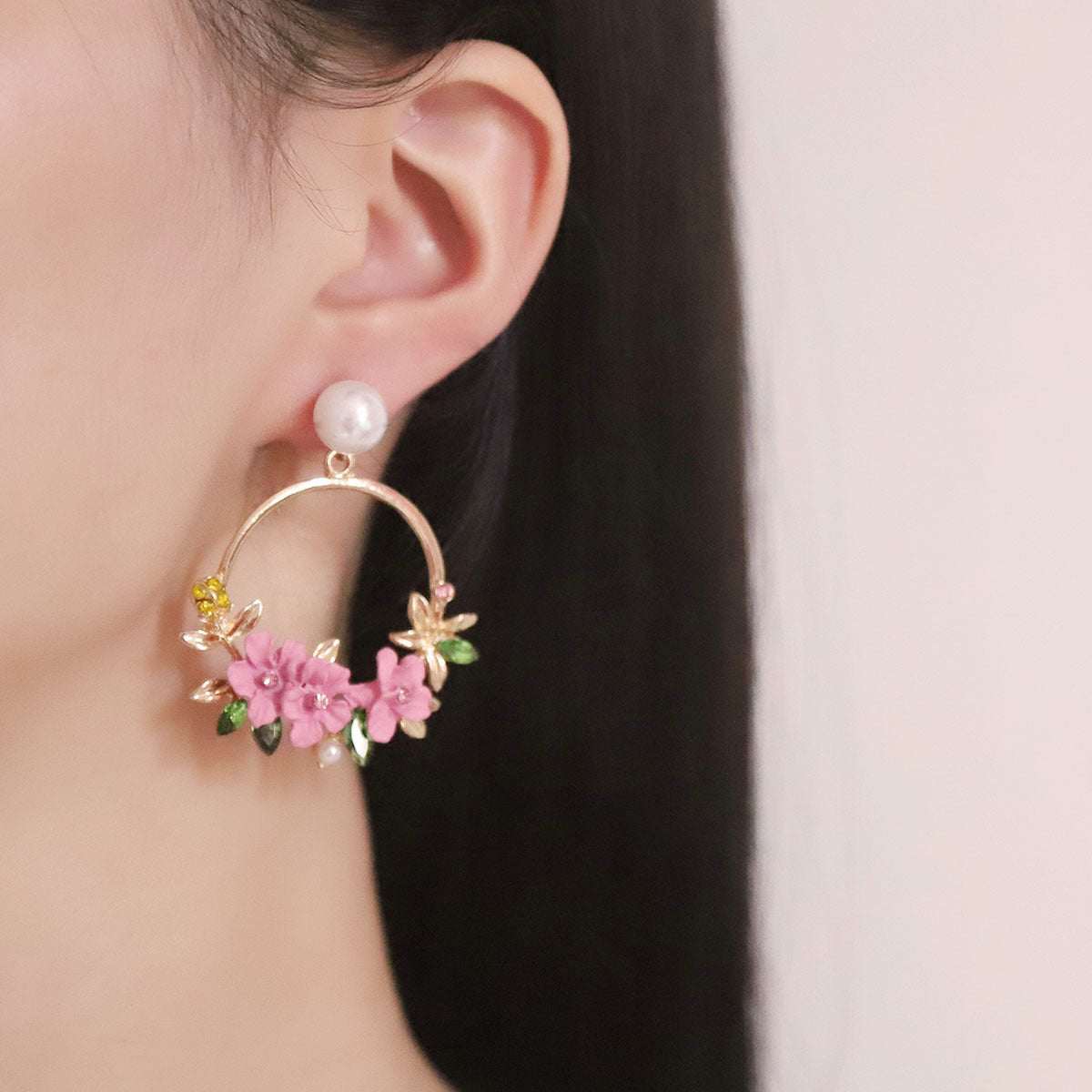 Stunning Pearl Earring for Daily Wear