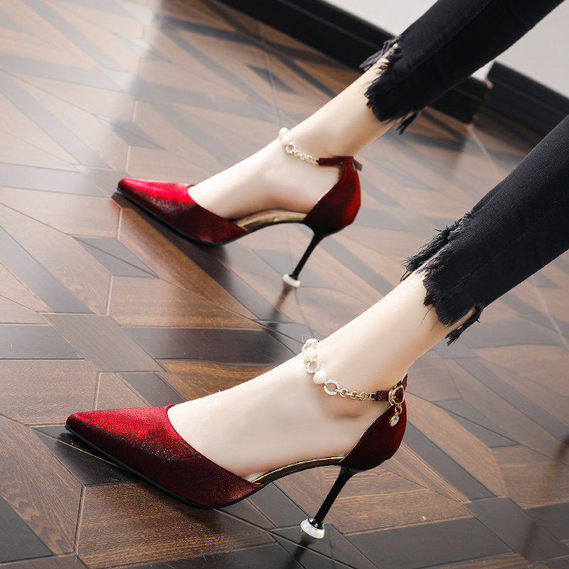 Graceful Orthopedic Sandals for Modern Look