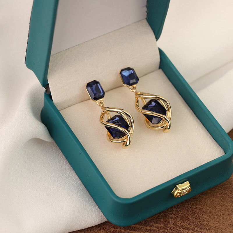 Romantic Earring for Special Moments