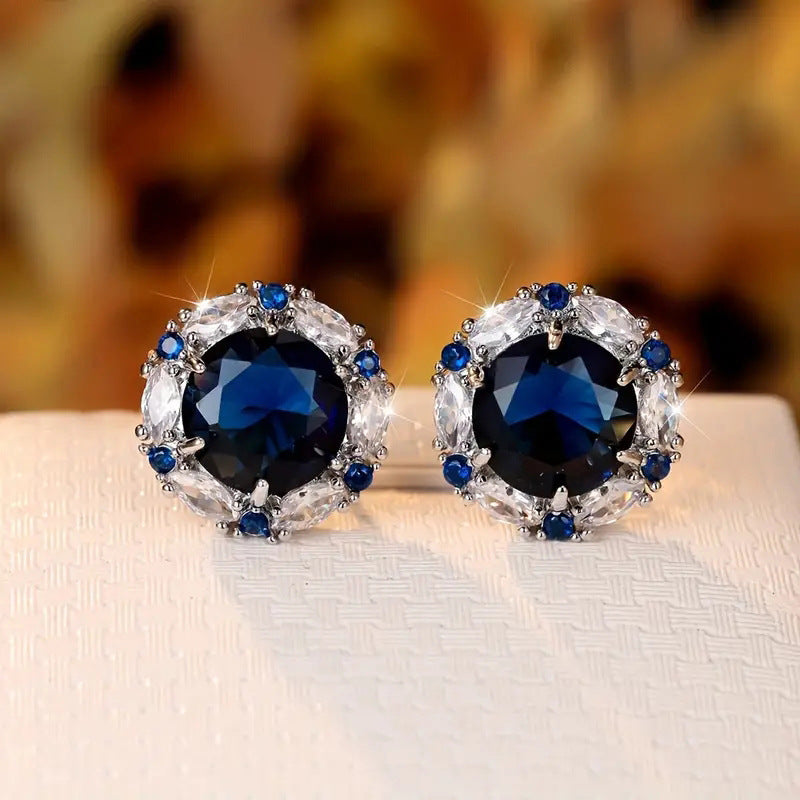 Charming Earring for Any Occasion