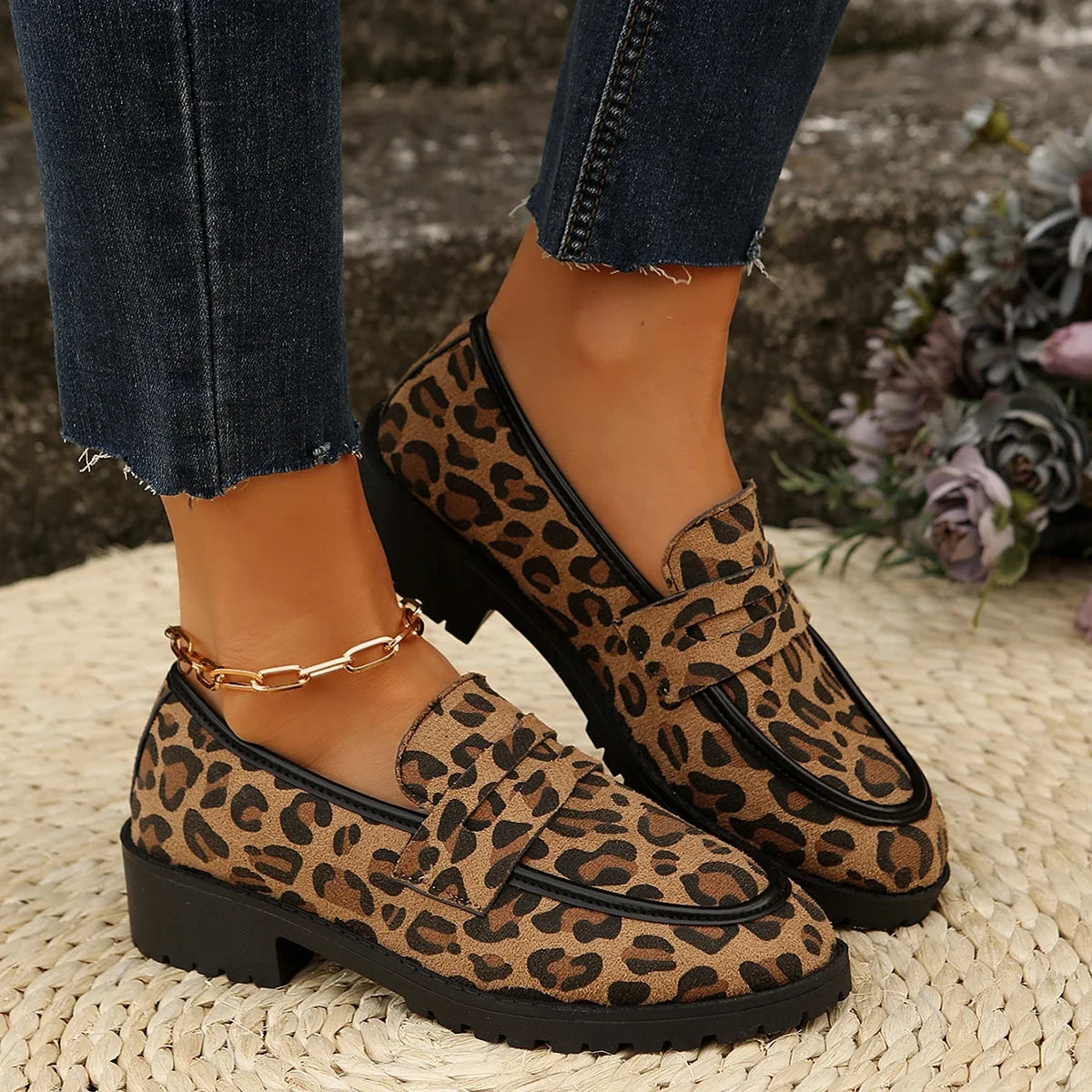 Casual and Supportive Orthopedic Sneakers