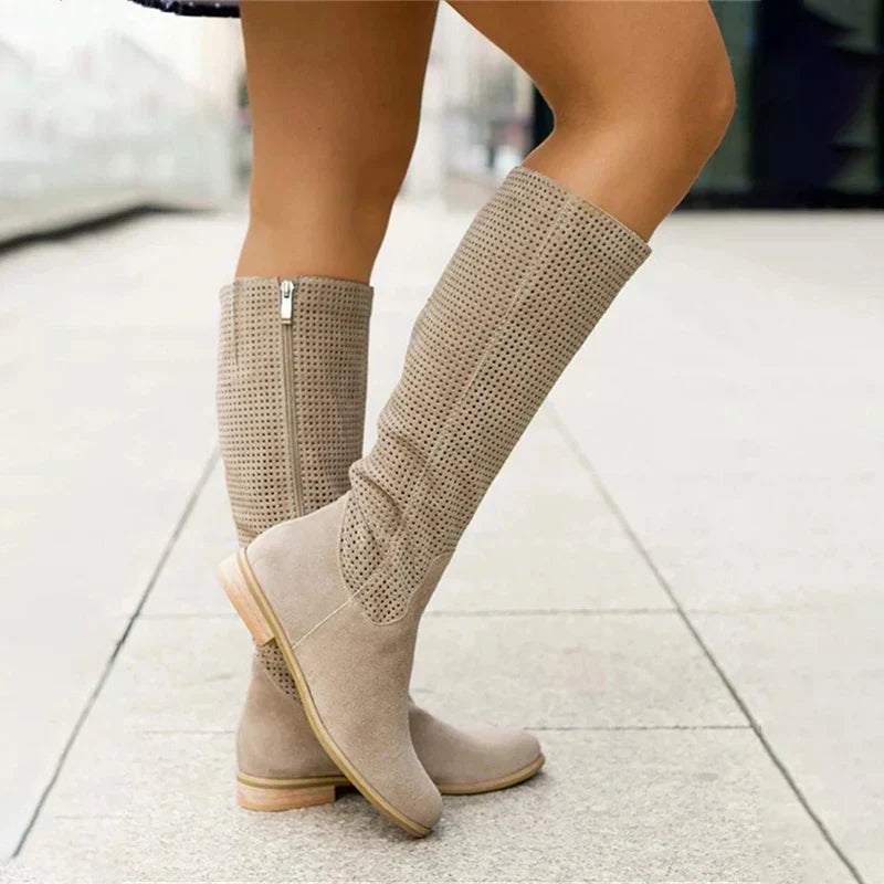JO | Fashionable and supportive orthopaedic shoes