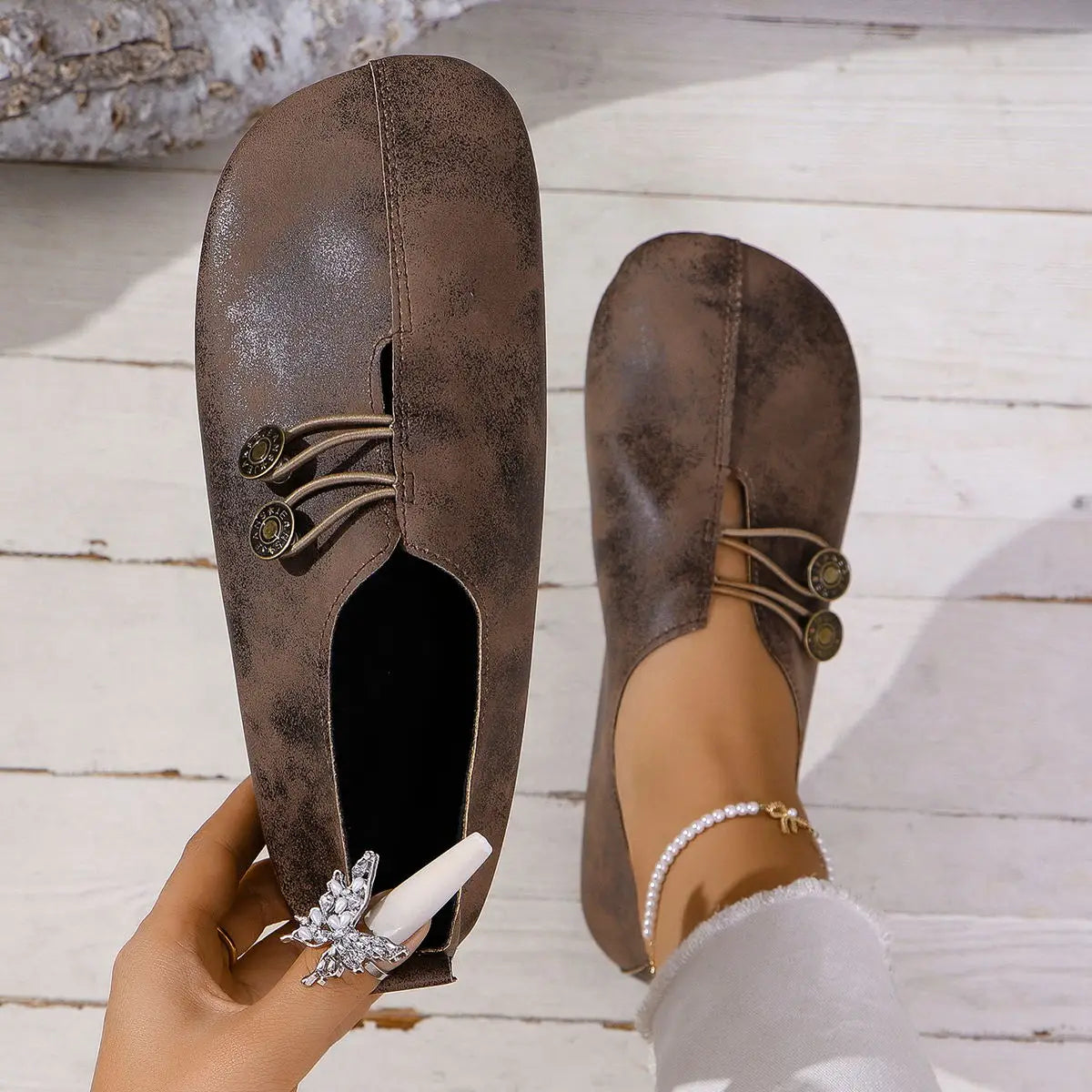 Comfortable and Fashionable Orthopedic Sneakers