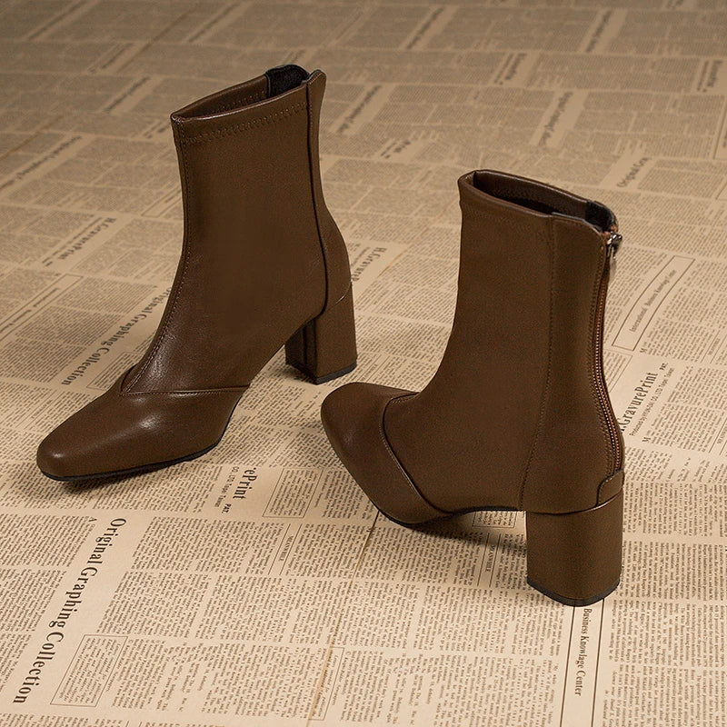 Tailored and Comfortable Orthopedic Heels