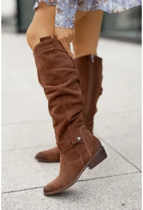 JO | Supportive orthopaedic boots
