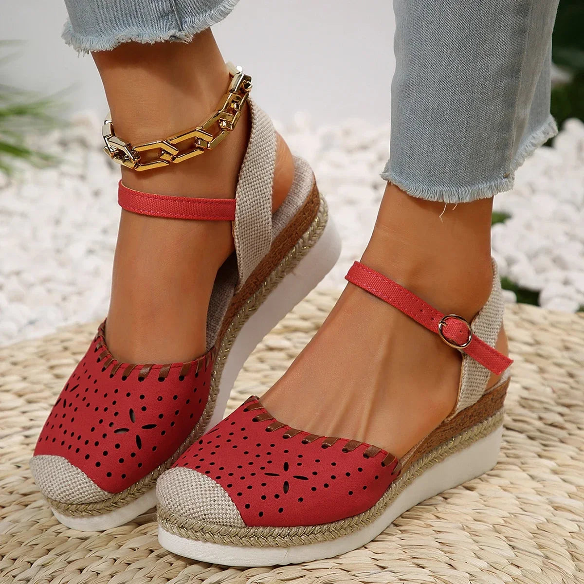 Versatile and Supportive Orthopedic Sandals