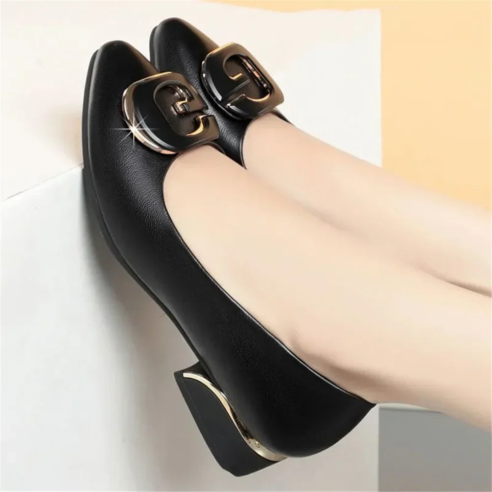 Durable and Supportive Orthopedic Shoes