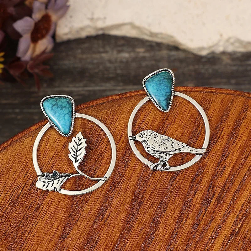 Romantic Silver Earring for Special Moments