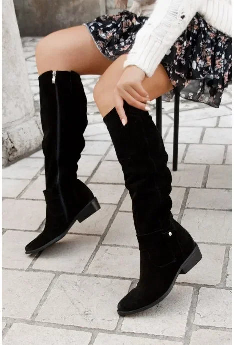 JO | Supportive orthopaedic boots