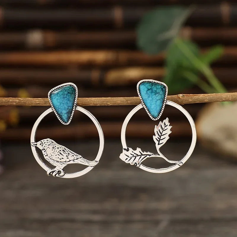 Romantic Silver Earring for Special Moments