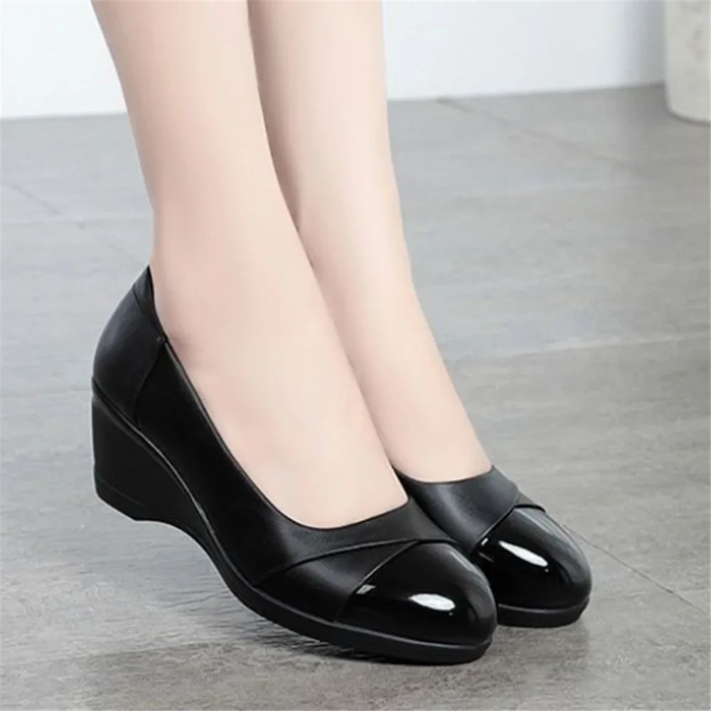 Comfortable and Fashionable Orthopedic Shoes