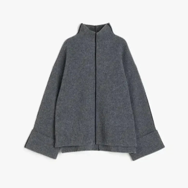JO | Turtleneck sweater