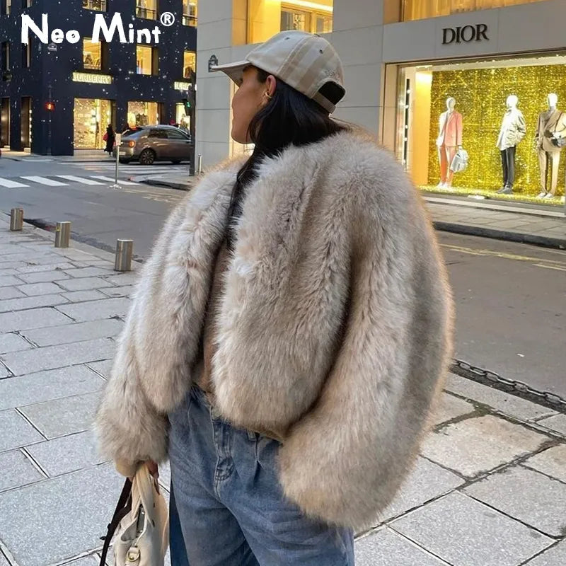 JO | Faux fur short ladies coat