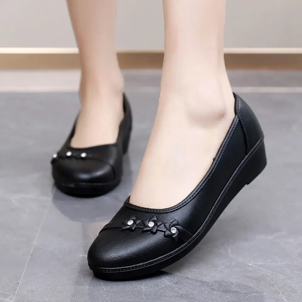Durable and Supportive Orthopedic Loafers