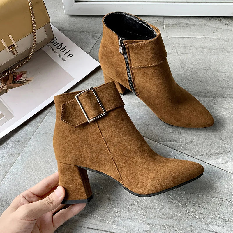Tailored and Comfortable Orthopedic Heels
