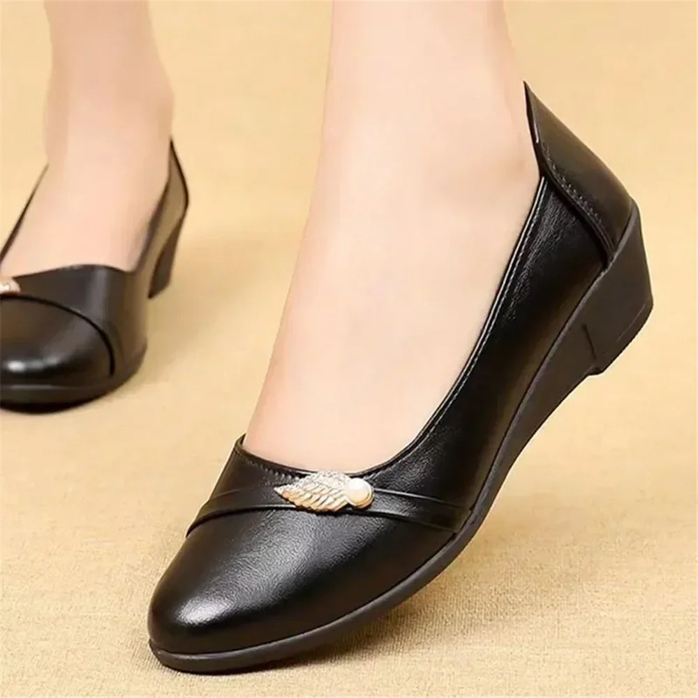 Comfortable and Fashionable Orthopedic Shoes