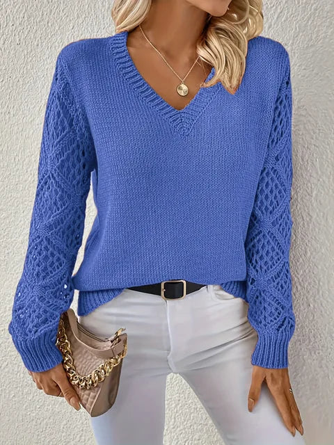 JO | Solid V-neck knitted sweater