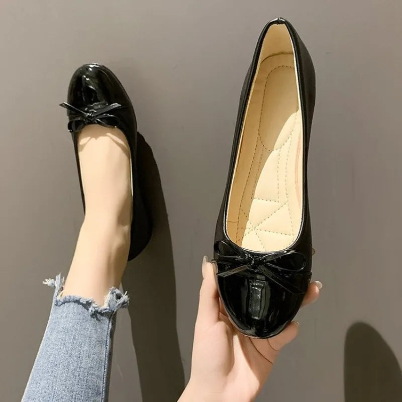 Tailored and Comfortable Orthopedic Flats