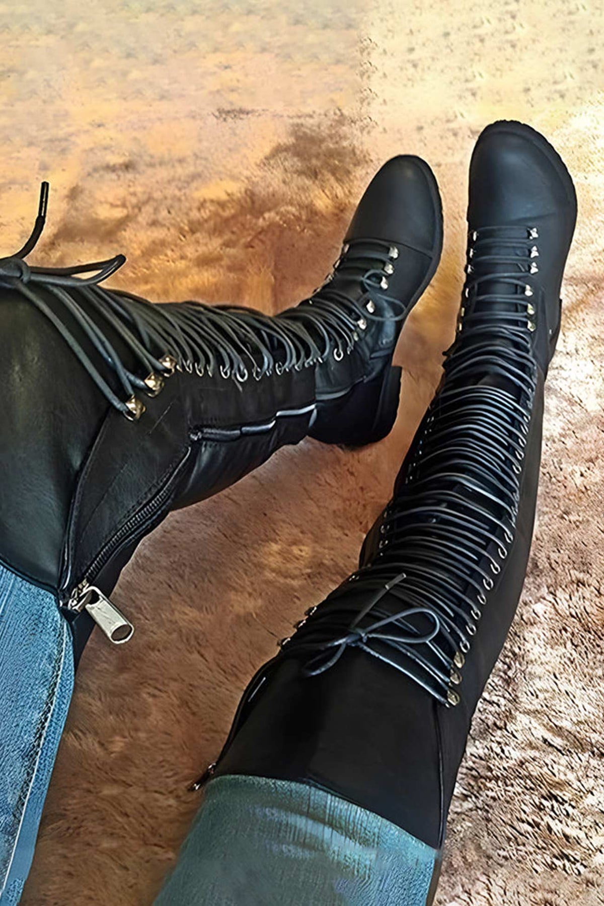 JO | Fashionable supportive orthopaedic boots
