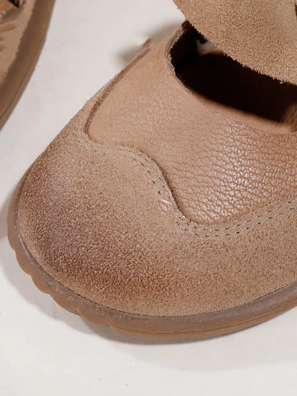 Casually Elegant Shoes with a Refined Edge